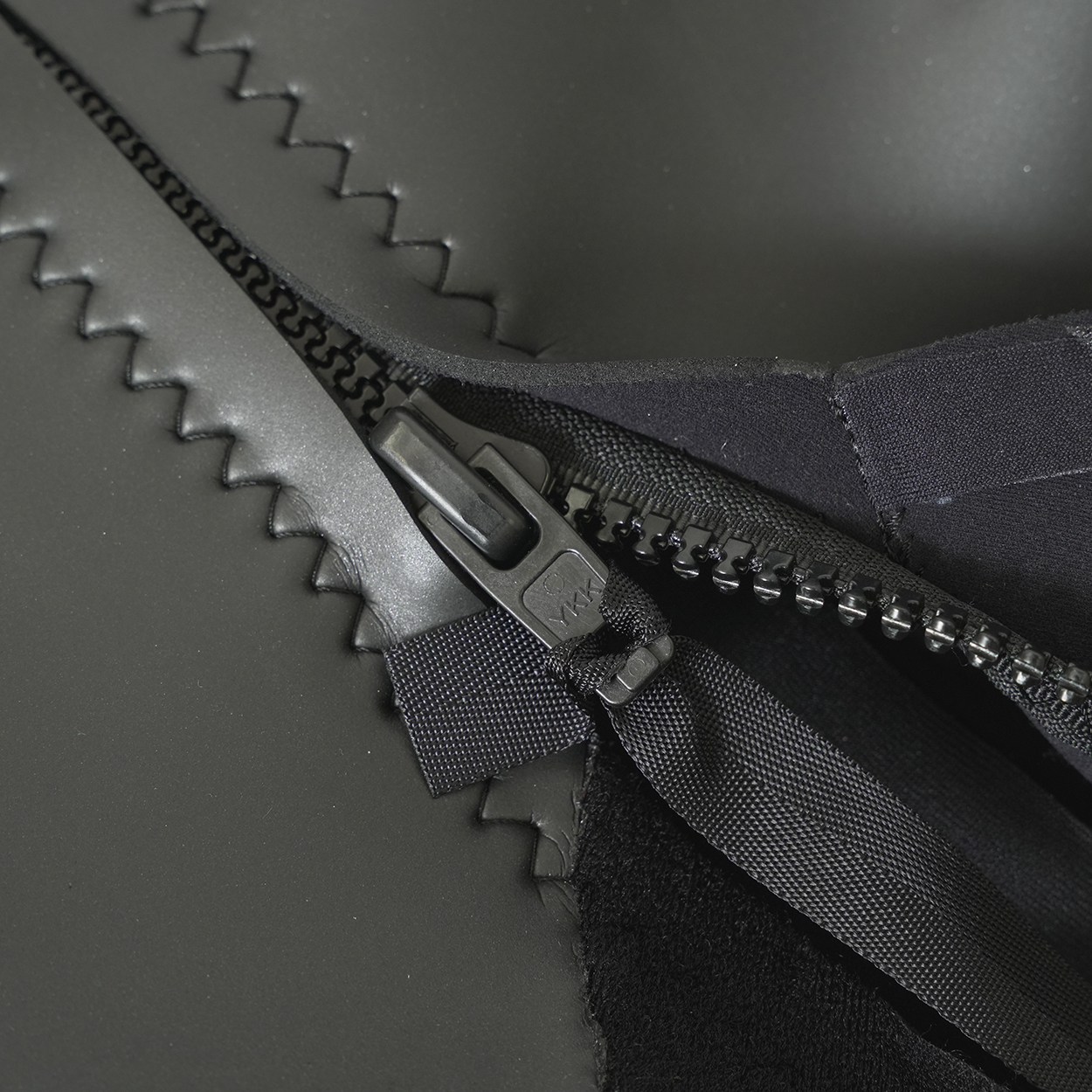 セミオーダー（受注生産） CRAFTSMAN WETSUITS ウェットスーツ ロンスプ ロングスリーブスプリング スイムカット 2mm バックジップ フラットスキン ラバー レディース 日本製 サーフィン 春夏秋用