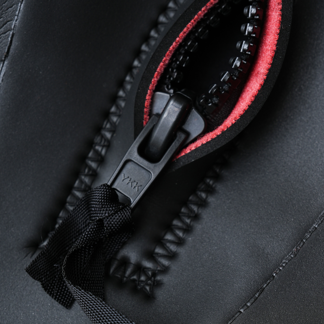 セミオーダー（受注生産） CRAFTSMAN WETSUITS 5mm / 3mm SEMI DRY HIGH-END MODEL BACK ZIP FLAT SKIN クラフトマンウェットスーツ  ラバー  裏起毛 サーフィン